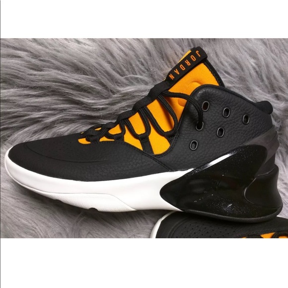 nike jordan fly high 23